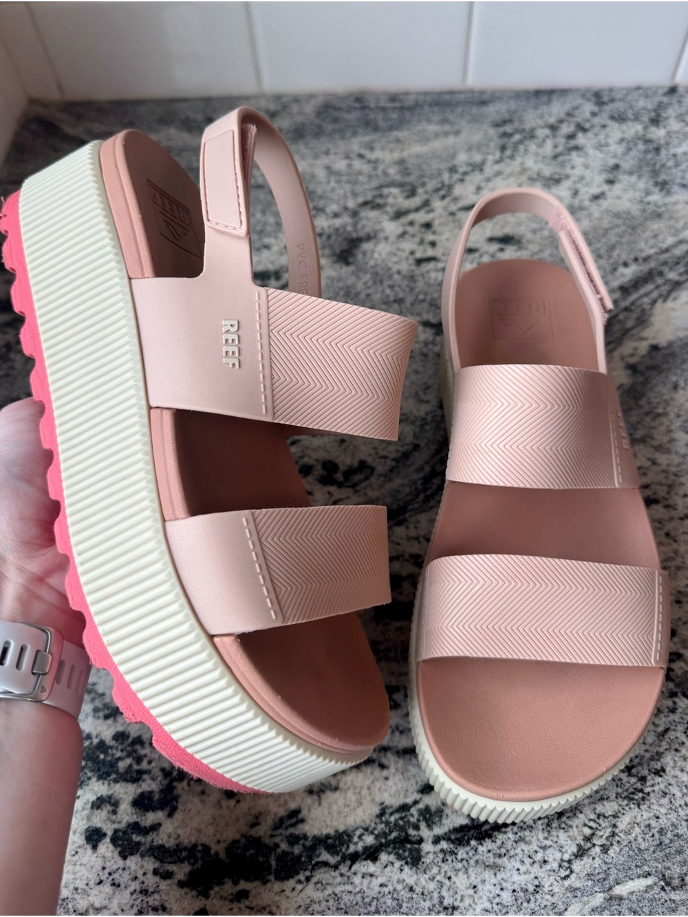 REEF Women's Water Vista Higher in Sunset Coral. Size 7. VGUC